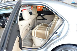 銀裝素裹，從容有度——銳志銀金屬色的空間美學(xué)與實(shí)用哲學(xué)